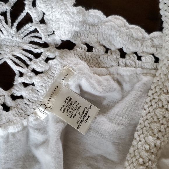 Charlotte Russe sleeveless cardigan - Picture 4 of 4